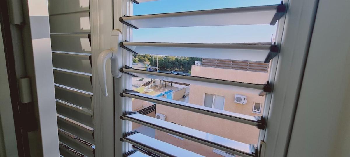 Stay Sunshine Apartment Паралімні Екстер'єр фото